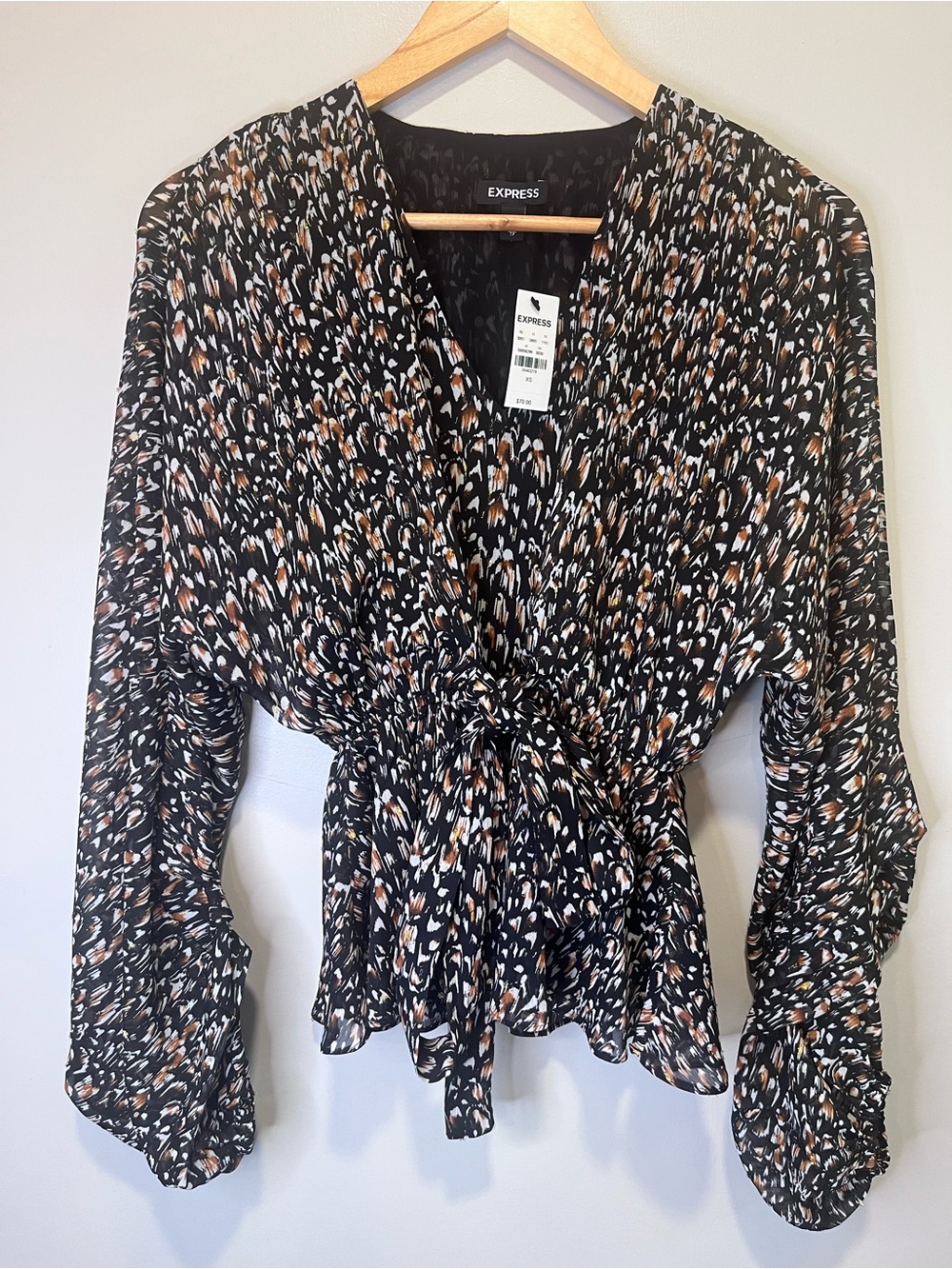 Express NWT Black Abstract Print Tie-Front Blouse